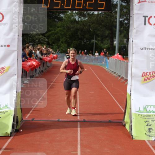 14.06.2026 - 7 Türme Triathlon Andreas Tolksdorf http://msf.ph/oto/9806730 14.06.2026 16:08:23 Ziel 1075, 1244 meine-sportfotos.de