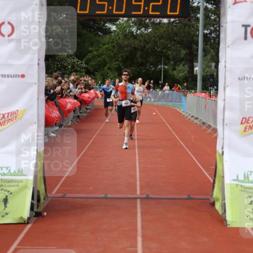 14.06.2026 - 7 Türme Triathlon Andreas Tolksdorf http://msf.ph/oto/9806779 14.06.2026 16:09:18 Ziel 1215, 1371, 1432, 1474, 1574 meine-sportfotos.de