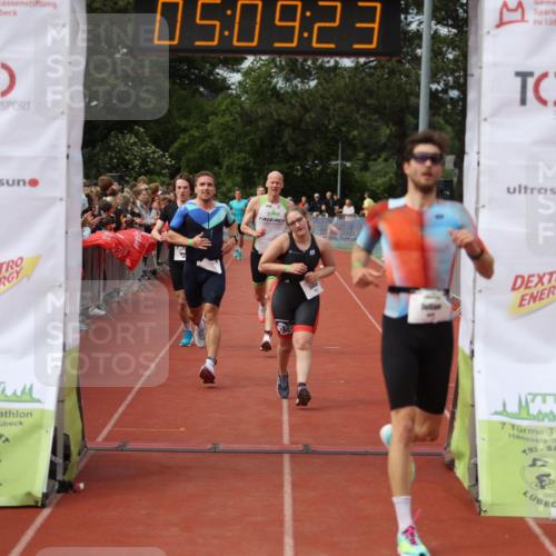 14.06.2026 - 7 Türme Triathlon Andreas Tolksdorf http://msf.ph/oto/9806787 14.06.2026 16:09:22 Ziel 1215, 1295, 1371, 1409, 1432, 1474, 1574 meine-sportfotos.de