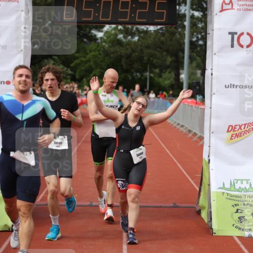 14.06.2026 - 7 Türme Triathlon Andreas Tolksdorf http://msf.ph/oto/9806791 14.06.2026 16:09:24 Ziel 1215, 1295, 1371, 1409, 1432, 1467, 1474, 1574 meine-sportfotos.de