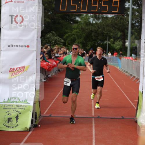 14.06.2026 - 7 Türme Triathlon Andreas Tolksdorf http://msf.ph/oto/9806828 14.06.2026 16:09:57 Ziel 641, 700, 708, 1279, 1428, 1537 meine-sportfotos.de