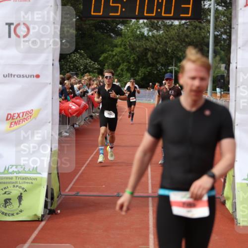14.06.2026 - 7 Türme Triathlon Andreas Tolksdorf http://msf.ph/oto/9806837 14.06.2026 16:10:02 Ziel 637, 641, 700, 708, 1279, 1428, 1537 meine-sportfotos.de