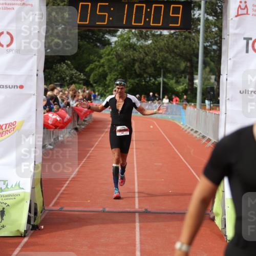 14.06.2026 - 7 Türme Triathlon Andreas Tolksdorf http://msf.ph/oto/9806845 14.06.2026 16:10:08 Ziel 637, 700, 708, 1425, 1428, 1786 meine-sportfotos.de