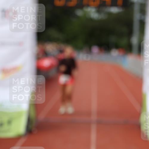 14.06.2026 - 7 Türme Triathlon Andreas Tolksdorf http://msf.ph/oto/9806866 14.06.2026 16:10:39 Ziel 1650 meine-sportfotos.de