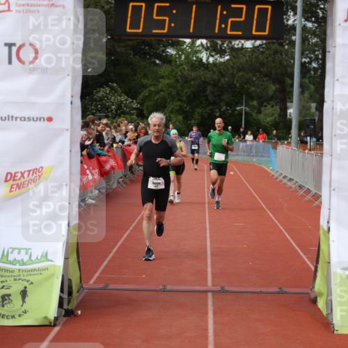 14.06.2026 - 7 Türme Triathlon Andreas Tolksdorf http://msf.ph/oto/9806893 14.06.2026 16:11:18 Ziel 1365, 1429, 1696 meine-sportfotos.de