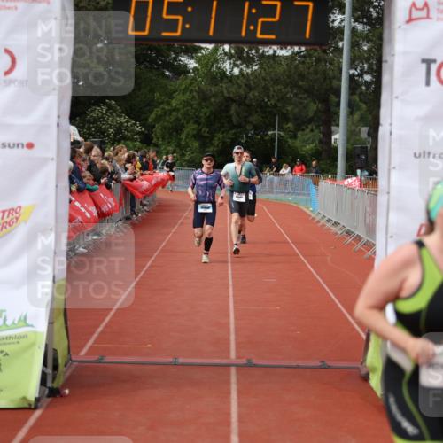 14.06.2026 - 7 Türme Triathlon Andreas Tolksdorf http://msf.ph/oto/9806903 14.06.2026 16:11:25 Ziel 1015, 1223, 1365, 1429, 1473, 1696 meine-sportfotos.de
