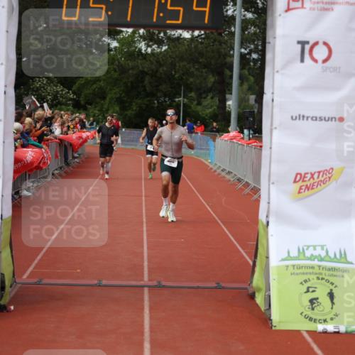 14.06.2026 - 7 Türme Triathlon Andreas Tolksdorf http://msf.ph/oto/9806929 14.06.2026 16:11:52 Ziel 1218, 1311, 1424, 1699 meine-sportfotos.de