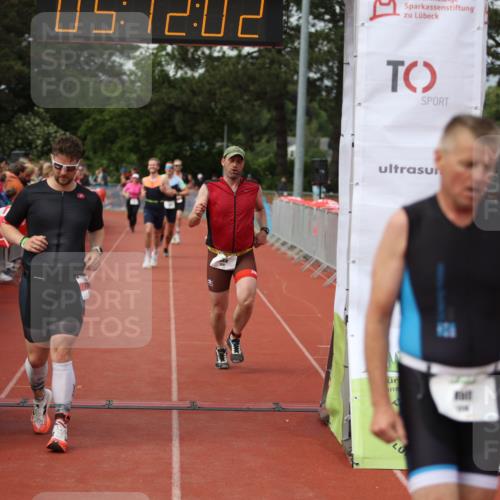 14.06.2026 - 7 Türme Triathlon Andreas Tolksdorf http://msf.ph/oto/9806942 14.06.2026 16:12:01 Ziel 636, 734, 1218, 1232, 1247, 1311, 1384 meine-sportfotos.de