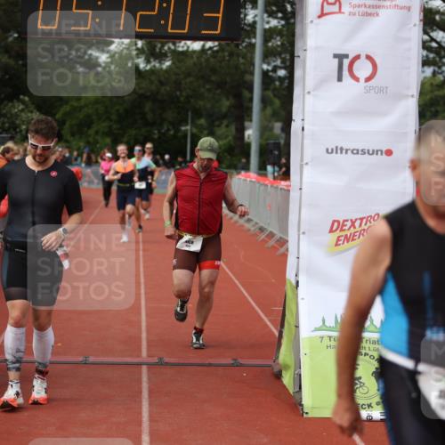 14.06.2026 - 7 Türme Triathlon Andreas Tolksdorf http://msf.ph/oto/9806943 14.06.2026 16:12:01 Ziel 636, 734, 1218, 1232, 1247, 1311, 1384 meine-sportfotos.de