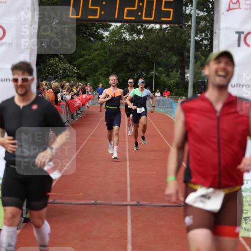 14.06.2026 - 7 Türme Triathlon Andreas Tolksdorf http://msf.ph/oto/9806949 14.06.2026 16:12:03 Ziel 636, 734, 1218, 1232, 1247, 1311, 1384 meine-sportfotos.de