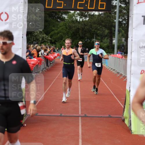 14.06.2026 - 7 Türme Triathlon Andreas Tolksdorf http://msf.ph/oto/9806951 14.06.2026 16:12:04 Ziel 636, 734, 1218, 1232, 1247, 1311, 1384 meine-sportfotos.de
