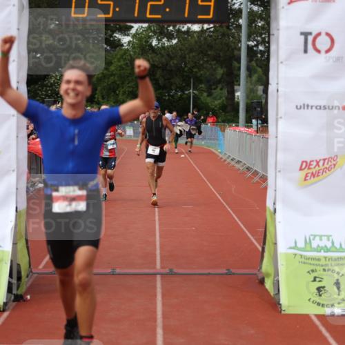 14.06.2026 - 7 Türme Triathlon Andreas Tolksdorf http://msf.ph/oto/9806970 14.06.2026 16:12:17 Ziel 636, 683, 729, 968, 1216, 1455, 1631, 1772 meine-sportfotos.de