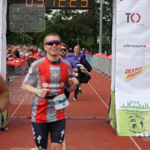 14.06.2026 - 7 Türme Triathlon Andreas Tolksdorf http://msf.ph/oto/9806978 14.06.2026 16:12:23 Ziel 729, 968, 1216, 1455, 1502, 1631, 1772 meine-sportfotos.de