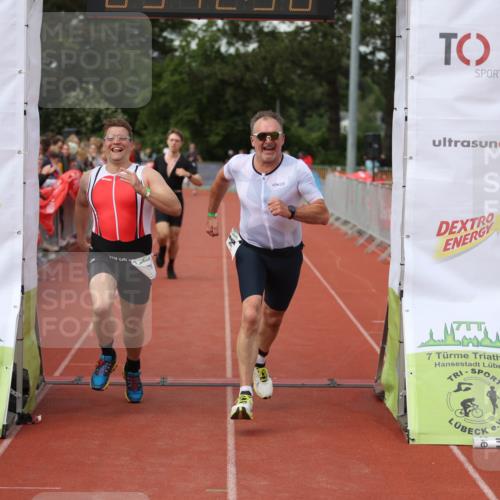 14.06.2026 - 7 Türme Triathlon Andreas Tolksdorf http://msf.ph/oto/9806986 14.06.2026 16:12:34 Ziel 1399, 1403, 1427, 1502 meine-sportfotos.de
