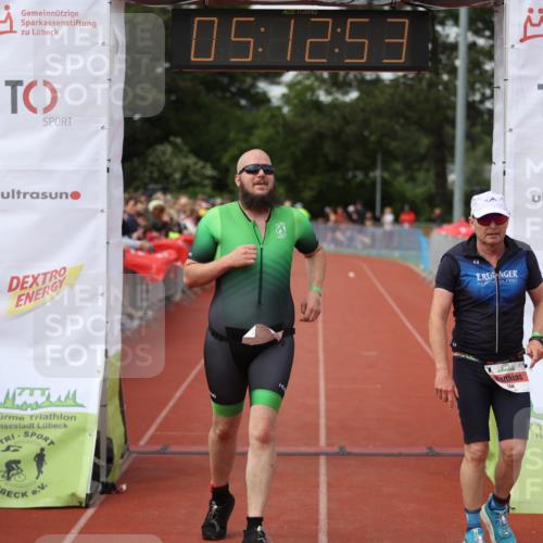 14.06.2026 - 7 Türme Triathlon Andreas Tolksdorf http://msf.ph/oto/9807004 14.06.2026 16:12:51 Ziel 660, 1201, 1318 meine-sportfotos.de