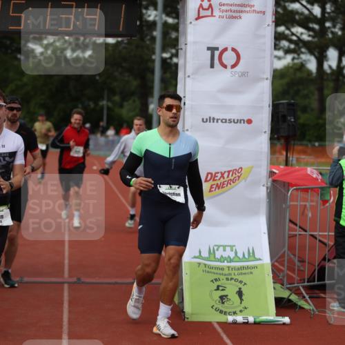 14.06.2026 - 7 Türme Triathlon Andreas Tolksdorf http://msf.ph/oto/9807061 14.06.2026 16:13:39 Ziel 705, 1220, 1276, 1374, 1393, 1413, 1468, 1479, 1729, 1776 meine-sportfotos.de