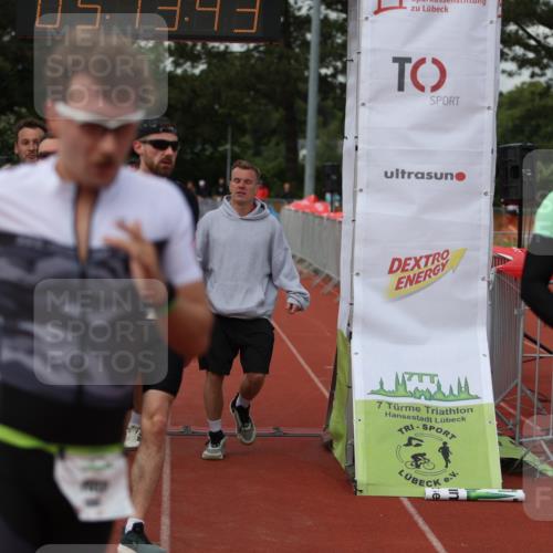 14.06.2026 - 7 Türme Triathlon Andreas Tolksdorf http://msf.ph/oto/9807065 14.06.2026 16:13:41 Ziel 705, 1220, 1276, 1374, 1393, 1413, 1468, 1729, 1776 meine-sportfotos.de