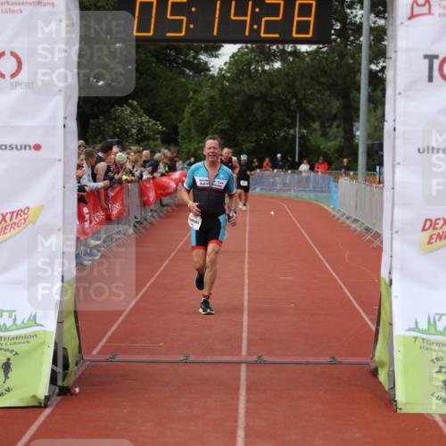 14.06.2026 - 7 Türme Triathlon Andreas Tolksdorf http://msf.ph/oto/9807097 14.06.2026 16:14:26 Ziel 621, 1270, 1411, 1741 meine-sportfotos.de