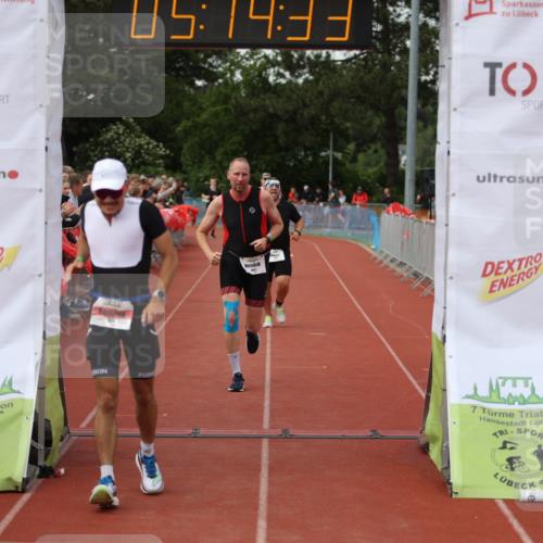14.06.2026 - 7 Türme Triathlon Andreas Tolksdorf http://msf.ph/oto/9807104 14.06.2026 16:14:32 Ziel 621, 712, 1202, 1270, 1411 meine-sportfotos.de