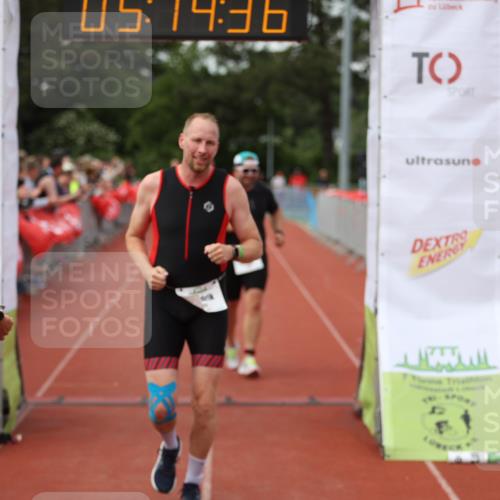 14.06.2026 - 7 Türme Triathlon Andreas Tolksdorf http://msf.ph/oto/9807109 14.06.2026 16:14:34 Ziel 621, 712, 1202, 1270, 1411 meine-sportfotos.de