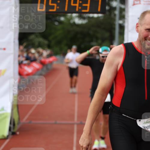 14.06.2026 - 7 Türme Triathlon Andreas Tolksdorf http://msf.ph/oto/9807110 14.06.2026 16:14:36 Ziel 621, 712, 1202, 1252, 1270, 1411 meine-sportfotos.de