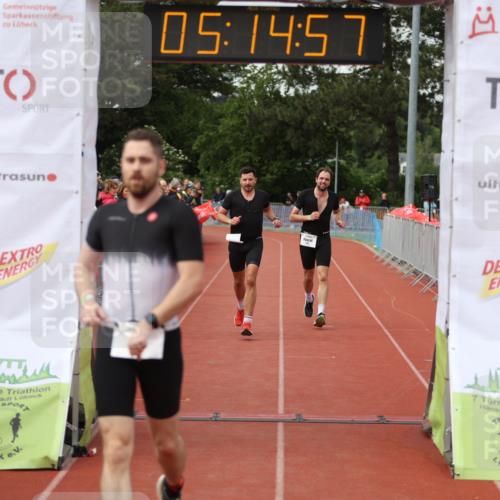 14.06.2026 - 7 Türme Triathlon Andreas Tolksdorf http://msf.ph/oto/9807131 14.06.2026 16:14:56 Ziel 1271, 1351, 1389, 1404 meine-sportfotos.de