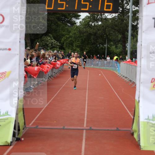14.06.2026 - 7 Türme Triathlon Andreas Tolksdorf http://msf.ph/oto/9807139 14.06.2026 16:15:15 Ziel 1259, 1436 meine-sportfotos.de