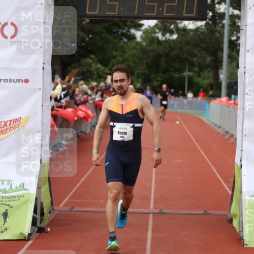 14.06.2026 - 7 Türme Triathlon Andreas Tolksdorf http://msf.ph/oto/9807148 14.06.2026 16:15:18 Ziel 1259, 1436, 1451 meine-sportfotos.de