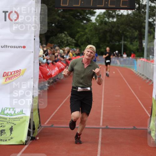 14.06.2026 - 7 Türme Triathlon Andreas Tolksdorf http://msf.ph/oto/9807153 14.06.2026 16:15:21 Ziel 1187, 1259, 1436, 1451 meine-sportfotos.de