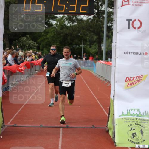 14.06.2026 - 7 Türme Triathlon Andreas Tolksdorf http://msf.ph/oto/9807166 14.06.2026 16:15:30 Ziel 1002, 1187, 1259, 1282, 1299, 1451 meine-sportfotos.de