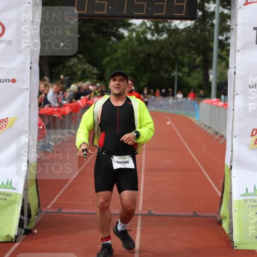 14.06.2026 - 7 Türme Triathlon Andreas Tolksdorf http://msf.ph/oto/9807171 14.06.2026 16:15:37 Ziel 1002, 1282, 1299, 1305, 1406, 1666 meine-sportfotos.de