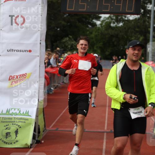 14.06.2026 - 7 Türme Triathlon Andreas Tolksdorf http://msf.ph/oto/9807173 14.06.2026 16:15:39 Ziel 1002, 1282, 1299, 1305, 1406, 1666 meine-sportfotos.de