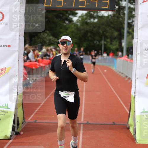 14.06.2026 - 7 Türme Triathlon Andreas Tolksdorf http://msf.ph/oto/9807177 14.06.2026 16:15:41 Ziel 652, 1002, 1282, 1305, 1406, 1666 meine-sportfotos.de