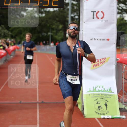 14.06.2026 - 7 Türme Triathlon Andreas Tolksdorf http://msf.ph/oto/9807188 14.06.2026 16:15:50 Ziel 652, 1354, 1380, 1666 meine-sportfotos.de