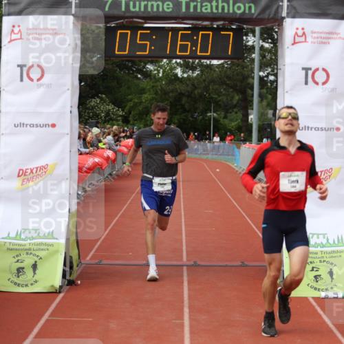 14.06.2026 - 7 Türme Triathlon Andreas Tolksdorf http://msf.ph/oto/9807200 14.06.2026 16:16:05 Ziel 1236, 1360, 1792 meine-sportfotos.de