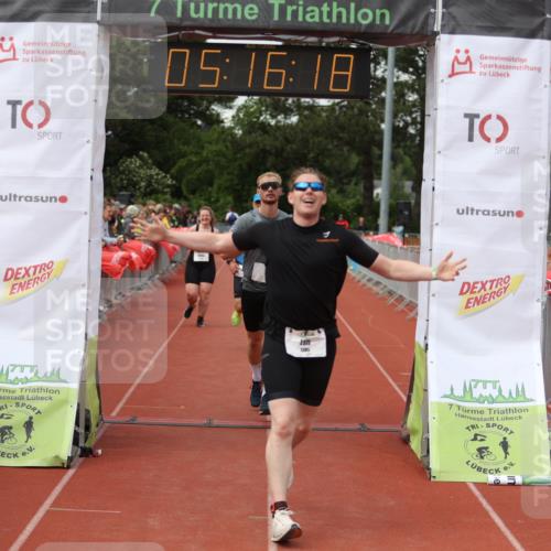 14.06.2026 - 7 Türme Triathlon Andreas Tolksdorf http://msf.ph/oto/9807217 14.06.2026 16:16:17 Ziel 1236, 1283, 1385, 1461, 1732 meine-sportfotos.de