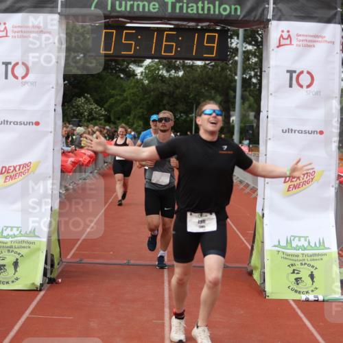14.06.2026 - 7 Türme Triathlon Andreas Tolksdorf http://msf.ph/oto/9807218 14.06.2026 16:16:17 Ziel 1236, 1283, 1385, 1461, 1732 meine-sportfotos.de