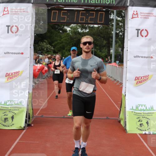14.06.2026 - 7 Türme Triathlon Andreas Tolksdorf http://msf.ph/oto/9807221 14.06.2026 16:16:19 Ziel 1236, 1283, 1385, 1461, 1732 meine-sportfotos.de