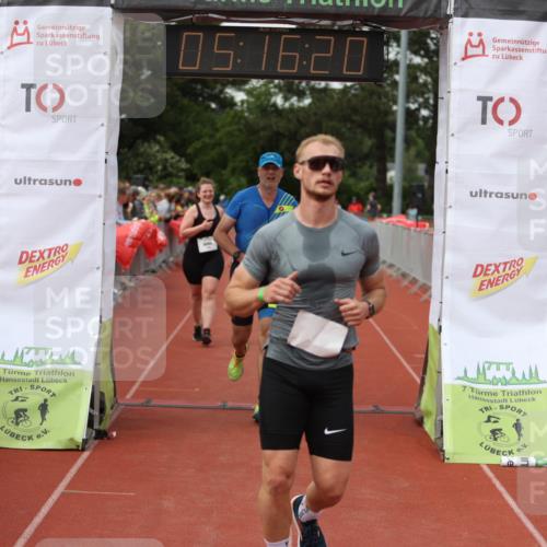 14.06.2026 - 7 Türme Triathlon Andreas Tolksdorf http://msf.ph/oto/9807222 14.06.2026 16:16:19 Ziel 1236, 1283, 1385, 1461, 1732 meine-sportfotos.de