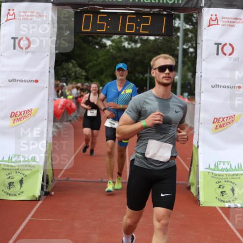 14.06.2026 - 7 Türme Triathlon Andreas Tolksdorf http://msf.ph/oto/9807223 14.06.2026 16:16:19 Ziel 1236, 1283, 1385, 1461, 1732 meine-sportfotos.de