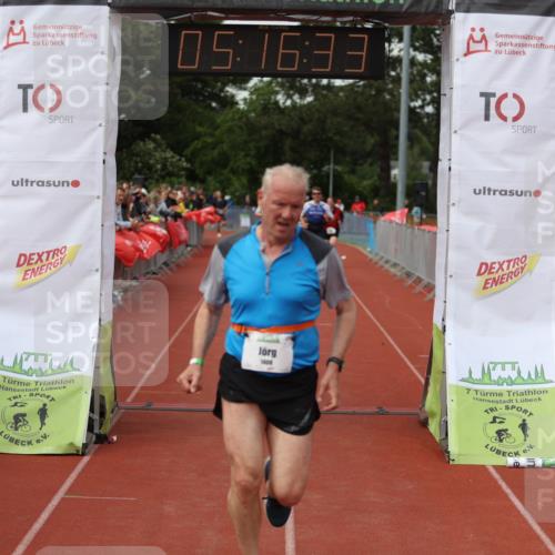 14.06.2026 - 7 Türme Triathlon Andreas Tolksdorf http://msf.ph/oto/9807239 14.06.2026 16:16:32 Ziel 1327, 1333, 1408 meine-sportfotos.de