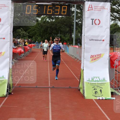 14.06.2026 - 7 Türme Triathlon Andreas Tolksdorf http://msf.ph/oto/9807240 14.06.2026 16:16:37 Ziel 1327, 1333, 1408, 1637, 1706, 1753 meine-sportfotos.de