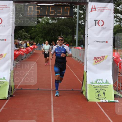 14.06.2026 - 7 Türme Triathlon Andreas Tolksdorf http://msf.ph/oto/9807244 14.06.2026 16:16:38 Ziel 1327, 1333, 1408, 1637, 1706, 1753 meine-sportfotos.de