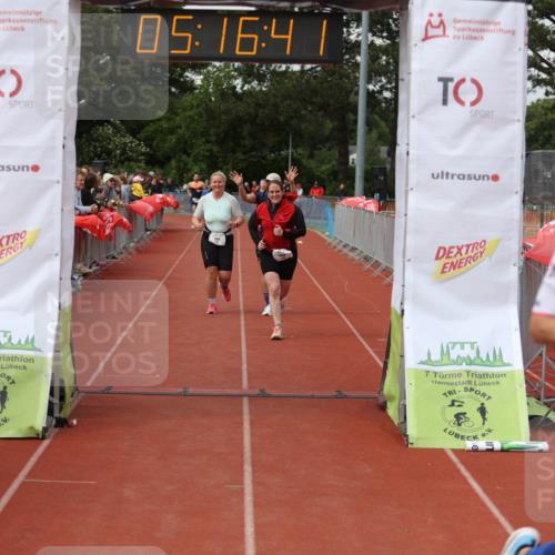 14.06.2026 - 7 Türme Triathlon Andreas Tolksdorf http://msf.ph/oto/9807248 14.06.2026 16:16:39 Ziel 1327, 1333, 1408, 1637, 1706, 1753 meine-sportfotos.de