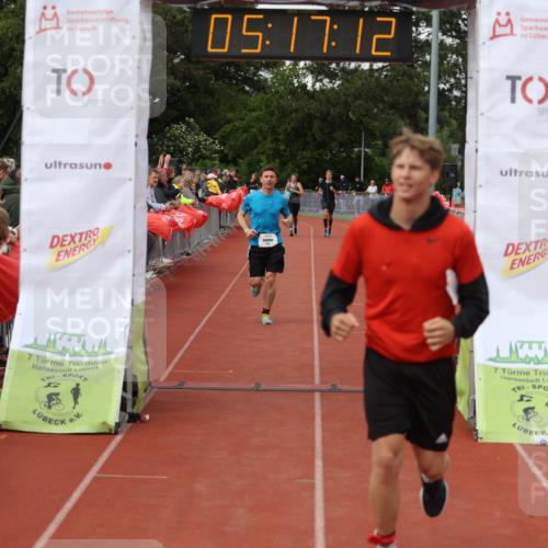 14.06.2026 - 7 Türme Triathlon Andreas Tolksdorf http://msf.ph/oto/9807291 14.06.2026 16:17:11 Ziel 1085, 1217, 1352, 1441 meine-sportfotos.de