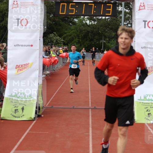 14.06.2026 - 7 Türme Triathlon Andreas Tolksdorf http://msf.ph/oto/9807292 14.06.2026 16:17:11 Ziel 1085, 1217, 1352, 1441 meine-sportfotos.de