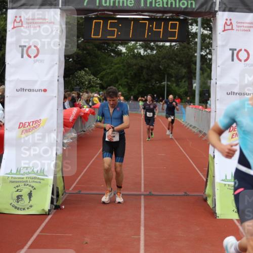 14.06.2026 - 7 Türme Triathlon Andreas Tolksdorf http://msf.ph/oto/9807326 14.06.2026 16:17:48 Ziel 653, 1222, 1372, 1394, 1450, 1465, 1552 meine-sportfotos.de
