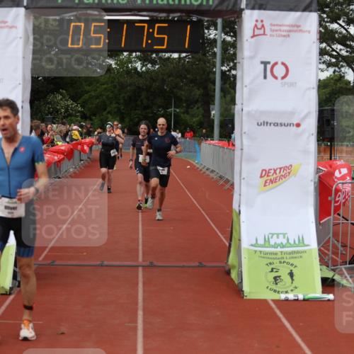 14.06.2026 - 7 Türme Triathlon Andreas Tolksdorf http://msf.ph/oto/9807330 14.06.2026 16:17:50 Ziel 1222, 1372, 1394, 1450, 1465, 1552 meine-sportfotos.de