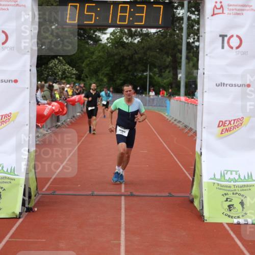 14.06.2026 - 7 Türme Triathlon Andreas Tolksdorf http://msf.ph/oto/9807368 14.06.2026 16:18:35 Ziel 1288, 1378 meine-sportfotos.de