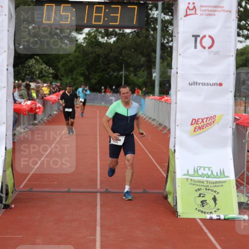 14.06.2026 - 7 Türme Triathlon Andreas Tolksdorf http://msf.ph/oto/9807370 14.06.2026 16:18:36 Ziel 1288, 1378 meine-sportfotos.de